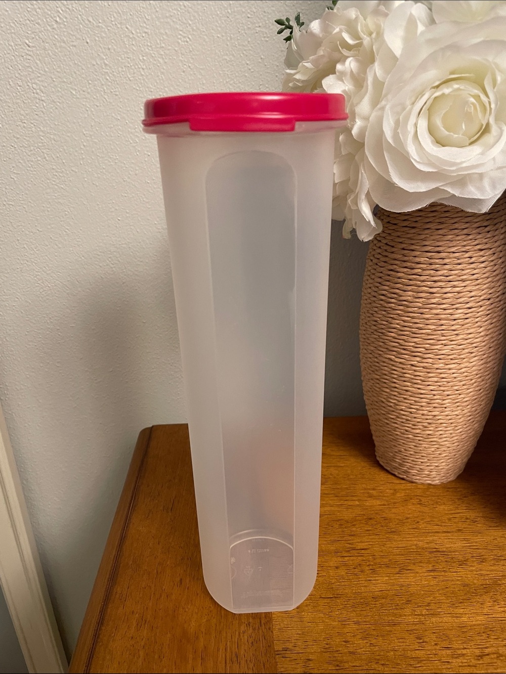 Tupperware Modular Mates Tall Spaghetti Dispenser Red Lid & Measuring Insert